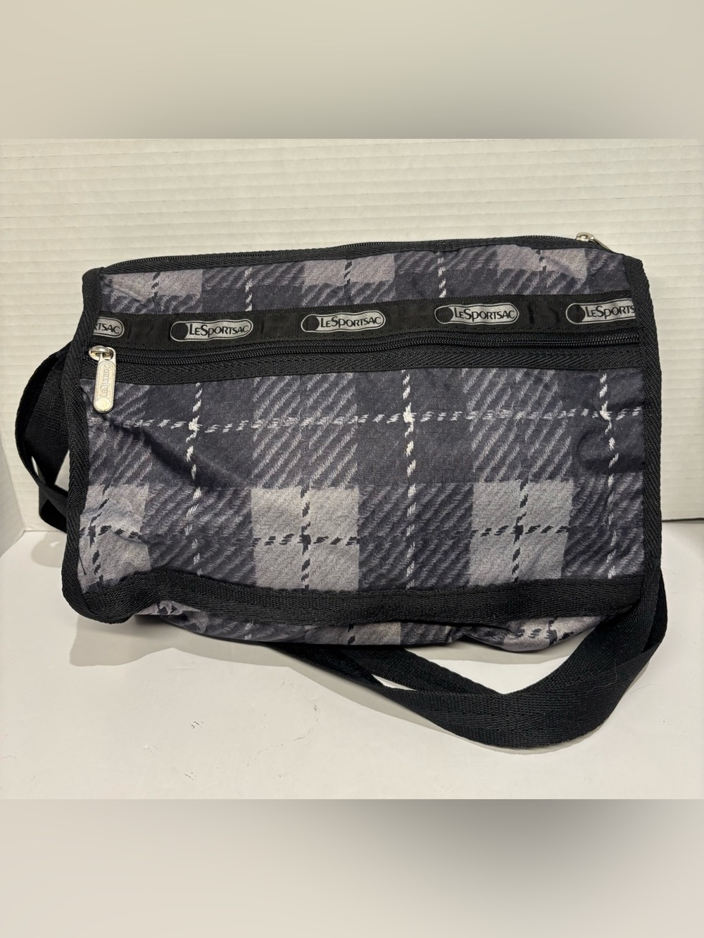 Vintage Y2K LeSportsac Crossbody Shoulder Bag Gray Black Plaid Geometric Nylon